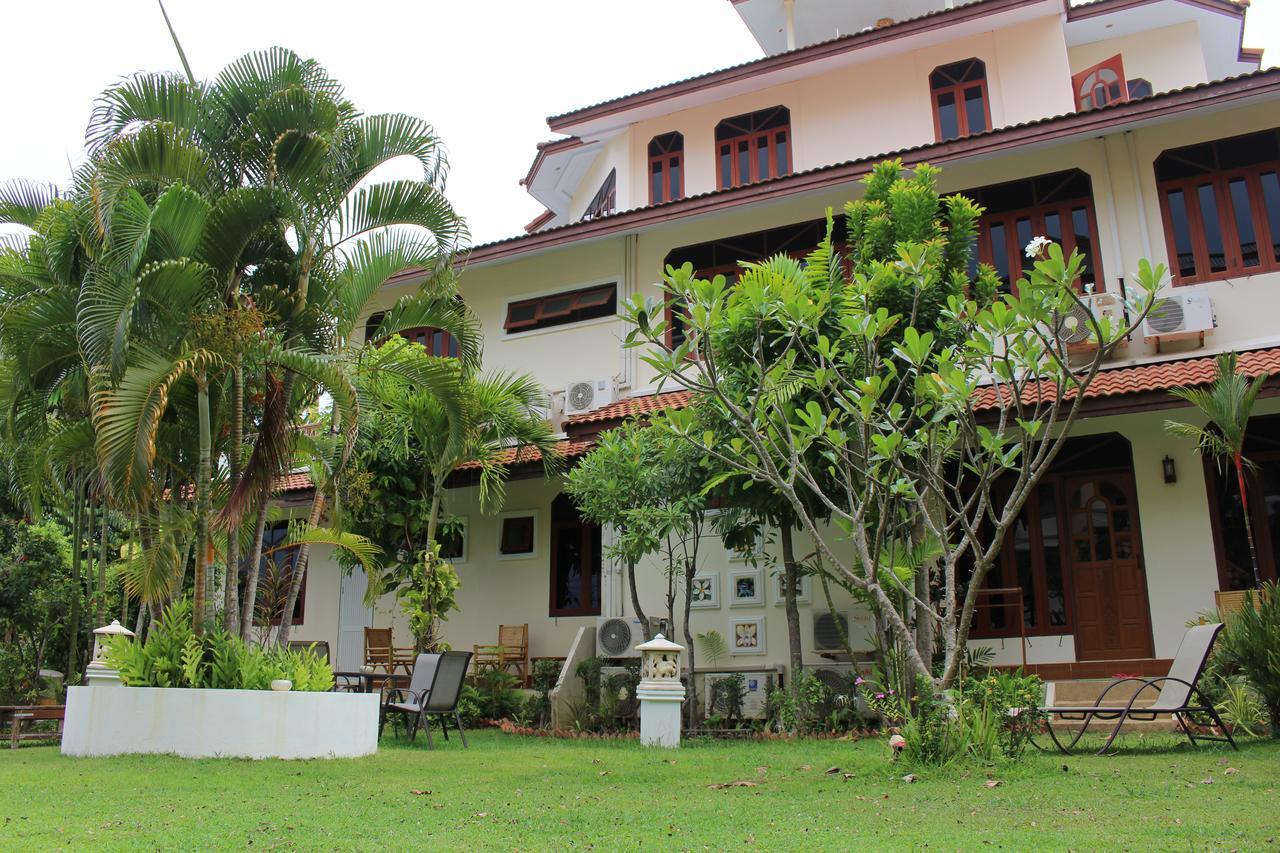 Brodie Rawai Resort Nai Harn Екстериор снимка
