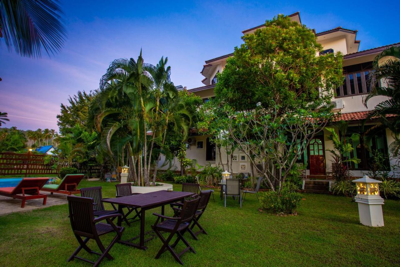 Brodie Rawai Resort Nai Harn Екстериор снимка